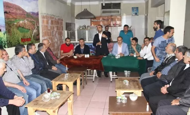 AK Parti Diyarbakır Milletvekili Cuma İçten: 'Kürt Sorunu Yoktur' AK Parti Diyarbakır Milletvekili Cuma İçten: 'Kürt Sorunu Yoktur'