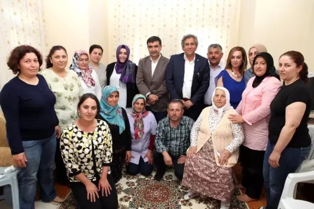 AK Parti'li Sena Nur Çelik, Anneler Günü Programına Katıldı