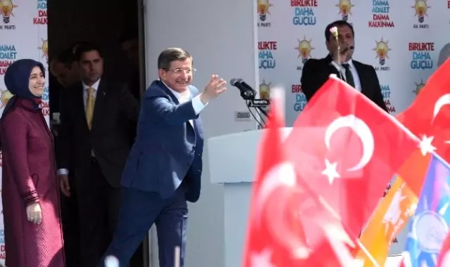 Başbakan Davutoğlu Isparta'da (1) Başbakan Davutoğlu Isparta'da (1)
