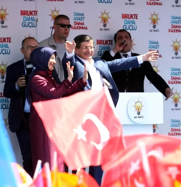 Başbakan Davutoğlu Isparta'da (1) Başbakan Davutoğlu Isparta'da (1)
