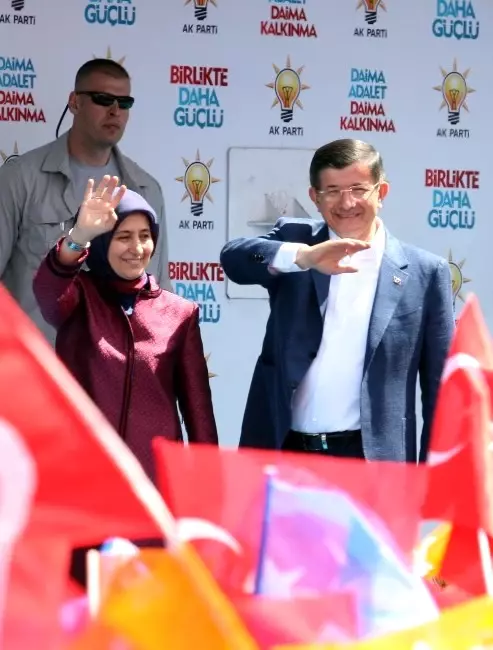 Başbakan Davutoğlu Isparta'da (1) Başbakan Davutoğlu Isparta'da (1)