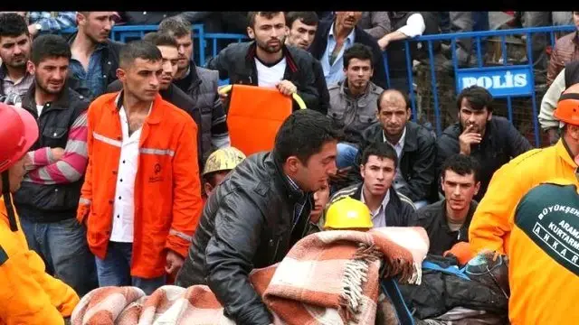 301 Madencinin Hayatını Kaybettiği Facianın Üzerinden 1 Yıl Geçti 301 Madencinin Hayatını Kaybettiği Facianın Üzerinden 1 Yıl Geçti