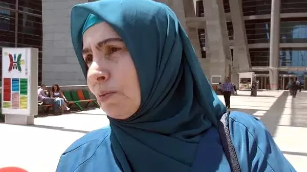 Yazar Emine Şenlikoğlu Serbest Bırakıldı Yazar Emine Şenlikoğlu Serbest Bırakıldı