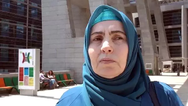 Yazar Emine Şenlikoğlu Serbest Bırakıldı Yazar Emine Şenlikoğlu Serbest Bırakıldı