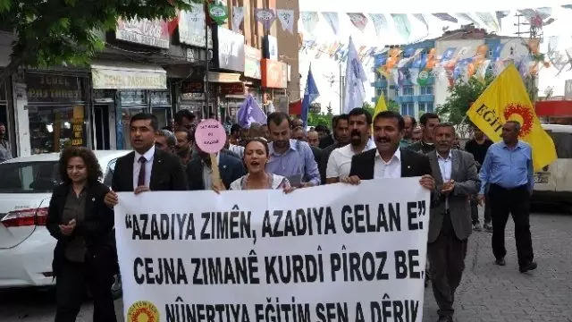 Derik'te Kürt Dil Bayramı Kutlandı Derik'te Kürt Dil Bayramı Kutlandı