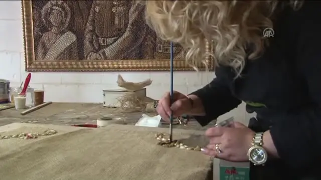 Fıstık Kabuğunu Sanat Eserine Dönüştürüyor Fıstık Kabuğunu Sanat Eserine Dönüştürüyor