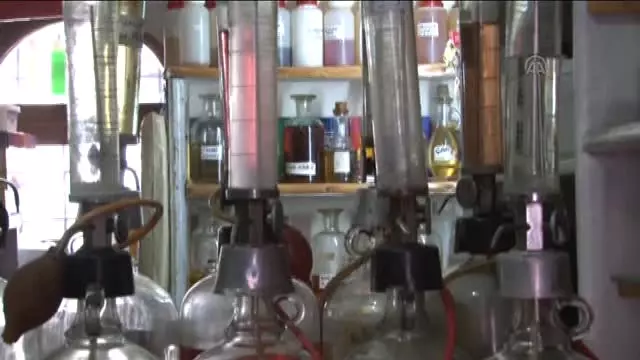 Geçmişe Özlemi 'Kolonya'Yla Dindiriyor Geçmişe Özlemi 'Kolonya'Yla Dindiriyor
