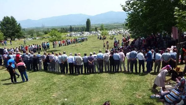 Bakan İslam'ı Karşılama Kuyruğu Bakan İslam'ı Karşılama Kuyruğu