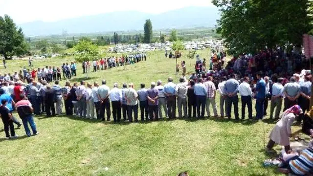 Bakan İslam'ı Karşılama Kuyruğu Bakan İslam'ı Karşılama Kuyruğu