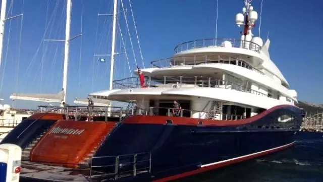 Mega Yat 'Nirvana' Bodrum'da Mega Yat 'Nirvana' Bodrum'da