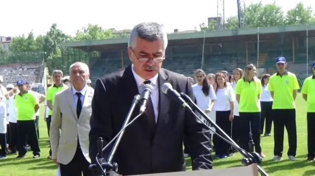 19 Mayıs Atatürk'ü Anma, Gençlik ve Spor Bayramı Sakarya'da Kutlandı