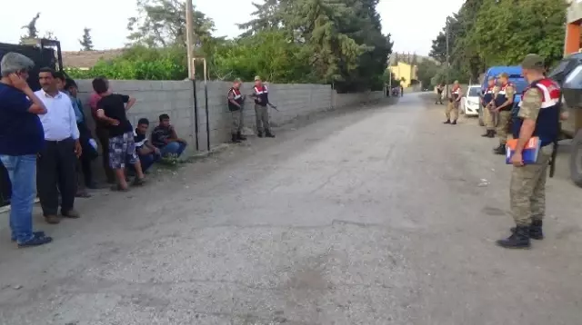 Hatay'da İki Aile Arasında Bıçaklı Kavga: 4 Yaralı Hatay'da İki Aile Arasında Bıçaklı Kavga: 4 Yaralı