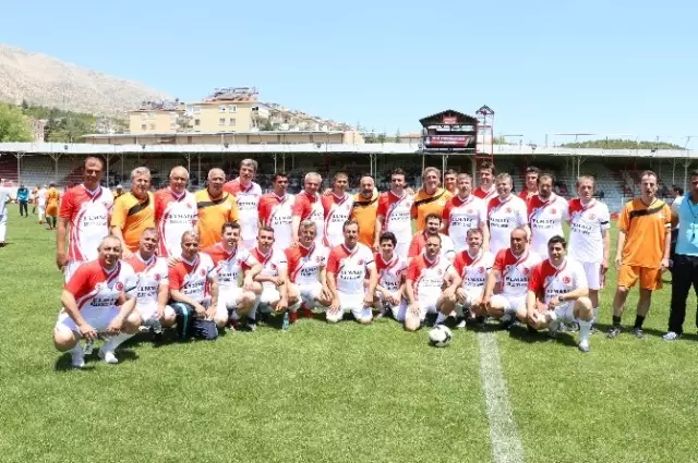 Tanju Çolak'tan Mustafa Köse'ye Destek Tanju Çolak'tan Mustafa Köse'ye Destek