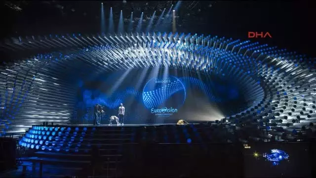 Eurovision Azerbaycan Temsilcisi Elnur, Favoriler Arasında Eurovision Azerbaycan Temsilcisi Elnur, Favoriler Arasında