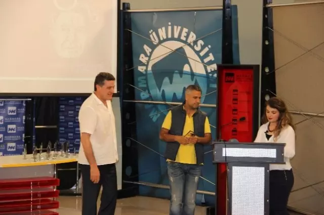 Kayahan Anısına Verilen Ödüller Sahiplerini Buldu Kayahan Anısına Verilen Ödüller Sahiplerini Buldu