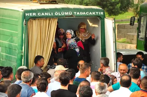 Edirne'de Baraj İnşaatında Hayatını Kaybeden 2 İşçi Defnedildi