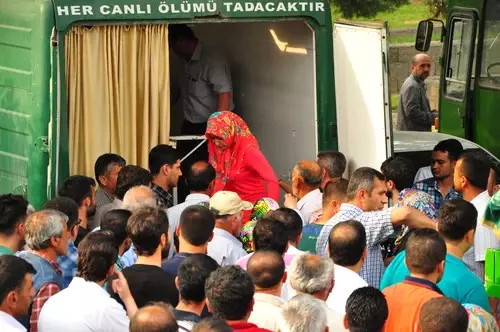 Edirne'de Baraj İnşaatında Hayatını Kaybeden 2 İşçi Defnedildi