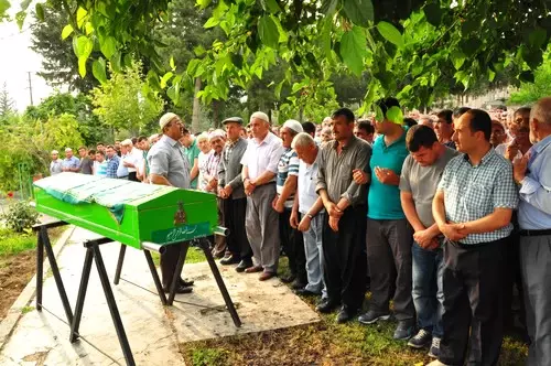 Edirne'de Baraj İnşaatında Hayatını Kaybeden 2 İşçi Defnedildi