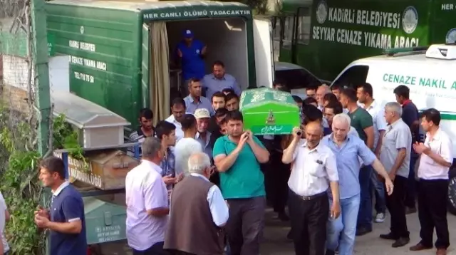 Edirne'deki Baraj İnşaatında Göçük Altına Kalarak Hayatını Kaybeden İki İşçi Toprağa Verildi