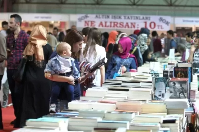 Kocaeli Kitap Fuarı Zirveye Demir Attı Kocaeli Kitap Fuarı Zirveye Demir Attı