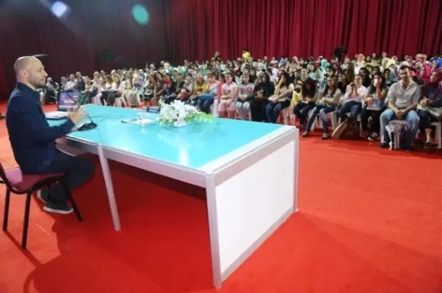 Kocaeli Kitap Fuarı Zirveye Demir Attı Kocaeli Kitap Fuarı Zirveye Demir Attı