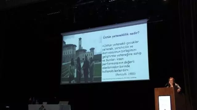 Üstün Yetenekli Çocuklar Sempozyumuna Yoğun İlgi Üstün Yetenekli Çocuklar Sempozyumuna Yoğun İlgi