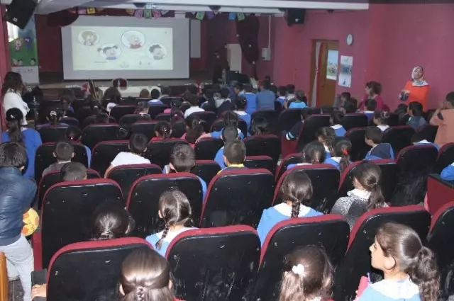 Kahvaltılı Sabahlar, Sağlıklı Yarınlar' Projesiyle Kars'ta Çocuklara Kahvaltının Önemi Anlatıldı Kahvaltılı Sabahlar, Sağlıklı Yarınlar' Projesiyle Kars'ta Çocuklara Kahvaltının Önemi Anlatıldı