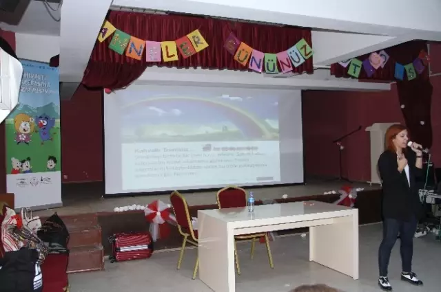 Kahvaltılı Sabahlar, Sağlıklı Yarınlar' Projesiyle Kars'ta Çocuklara Kahvaltının Önemi Anlatıldı Kahvaltılı Sabahlar, Sağlıklı Yarınlar' Projesiyle Kars'ta Çocuklara Kahvaltının Önemi Anlatıldı