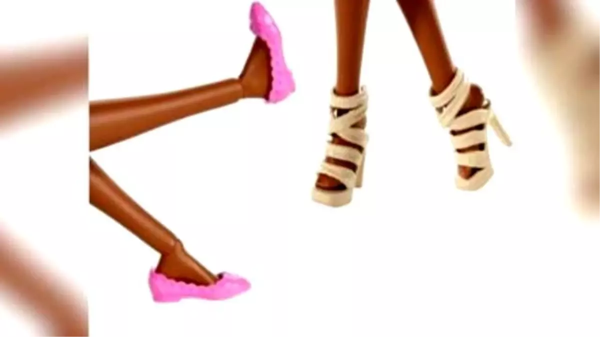Barbie Redesign Lets The Doll Finally Wear Flats Haberler
