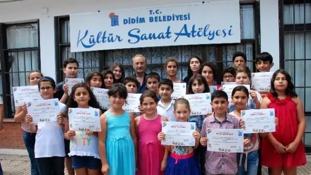 Https Www Haberler Com Coruh Un Sulari Yukselince Kopruden Gecmek 7389605 Haberi Https Www Haberler Com Hilal Cebeci Oy Verecegi Partiyi Acikladi 7389606 Haberi Https Foto Haberler Com Haber 2015 06 06 Hilal Cebeci Oy Verecegi Partiyi Acikladi