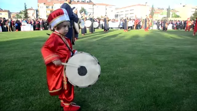 MAKÜ'de Mezuniyet Töreni Coşkusu