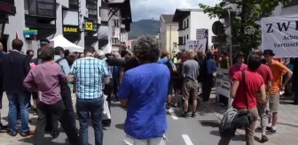 Avusturya'da 'Bilderberg' Protestosu