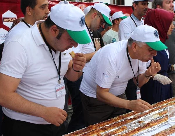Bursa'da, 5 Metre Börek Yedi Birinci Oldu Haberler