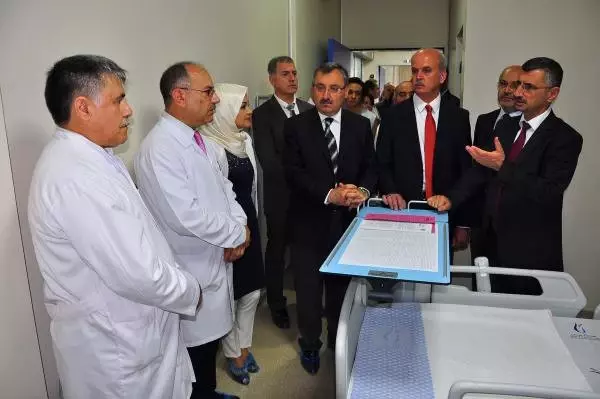 Manisa'da Kök Hücre Nakli Ünitesi Hizmete Girdi Manisa'da Kök Hücre Nakli Ünitesi Hizmete Girdi