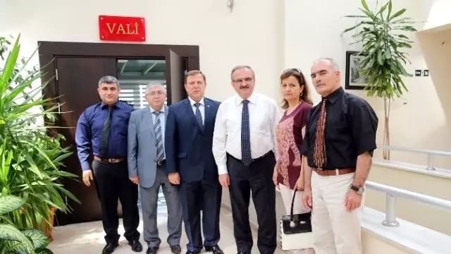 Emekliler TOKİ'den Ev Talep Ediyor Emekliler TOKİ'den Ev Talep Ediyor