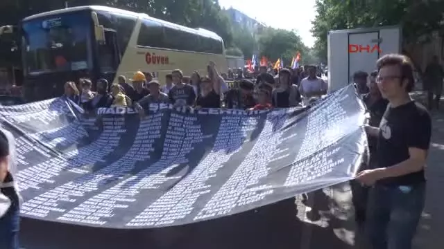Soma'da 301 Madencinin Can Verdiği Facia Davasında 45 Sanığın Yargılanmasına Devam Ediliyor Soma'da 301 Madencinin Can Verdiği Facia Davasında 45 Sanığın Yargılanmasına Devam Ediliyor