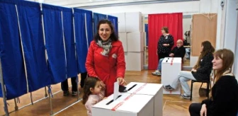 Danimarka'da Türk Adaylar Oylarını Kullandı