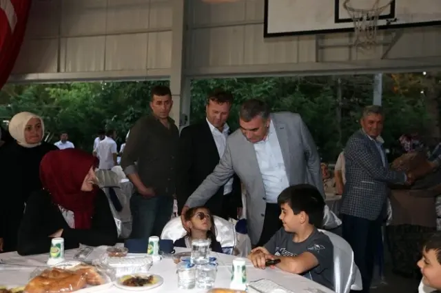Söğütlü, Kardeşlik Sofralarında Buluştu Söğütlü, Kardeşlik Sofralarında Buluştu