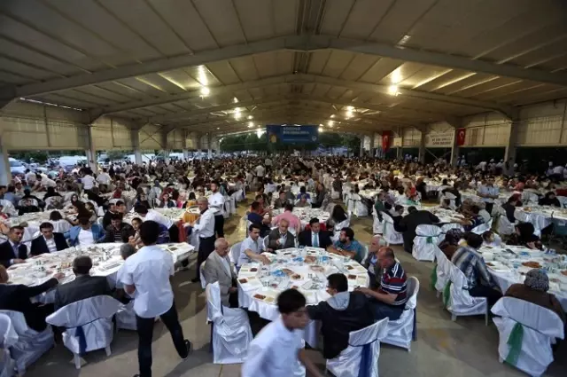 Söğütlü, Kardeşlik Sofralarında Buluştu Söğütlü, Kardeşlik Sofralarında Buluştu