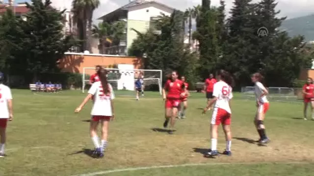 Alanya'da Düzenlenen Hentbol Turnuvaları Sona Erdi Alanya'da Düzenlenen Hentbol Turnuvaları Sona Erdi