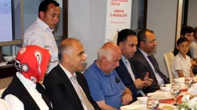 Giresun'da Şehit Aileleri ve Gaziler İftar Yemeğinde Buluştu Giresun'da Şehit Aileleri ve Gaziler İftar Yemeğinde Buluştu