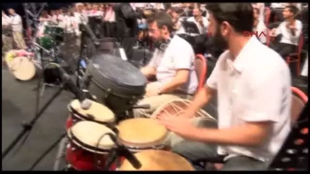 Dha İstanbul - Grup Yorum 30. Yılını Büyük Konser ile Kutladı