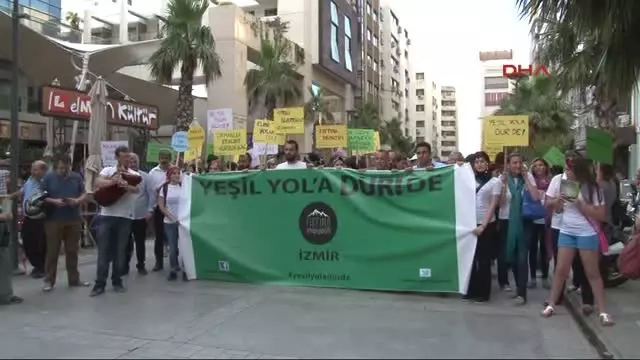 İzmir - 'Yeşil Yol'a Dur De' Eylemi İzmir - 'Yeşil Yol'a Dur De' Eylemi