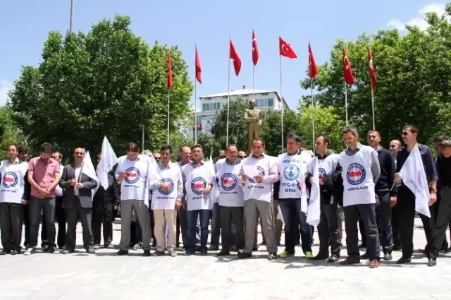 Doğu Türkistan'da Müslümanlara Yönelik Saldırılar Ardahan'da Kınandı Doğu Türkistan'da Müslümanlara Yönelik Saldırılar Ardahan'da Kınandı
