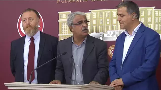 Sancar: 'Mardin Artuklu Üniversitesinde Akademisyen Kıyımı Yaşanıyor' Sancar: 'Mardin Artuklu Üniversitesinde Akademisyen Kıyımı Yaşanıyor'