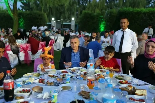 Sakarya Kardeşlik Sofrasında Buluştu Sakarya Kardeşlik Sofrasında Buluştu