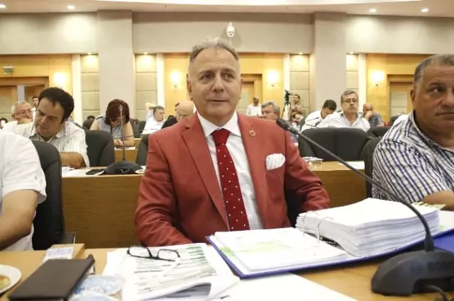 Büyükşehir Meclisinde Plajların Ücretli-ücretsiz Tartışması