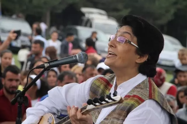 Ata'nın Silüetine Bulut Engeli