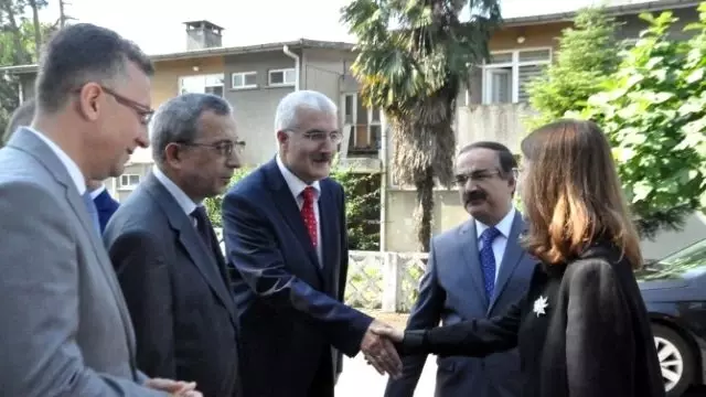 Bakan Ayşenur İslam, Sakarya Protokolü ile Bayramlaştı Bakan Ayşenur İslam, Sakarya Protokolü ile Bayramlaştı