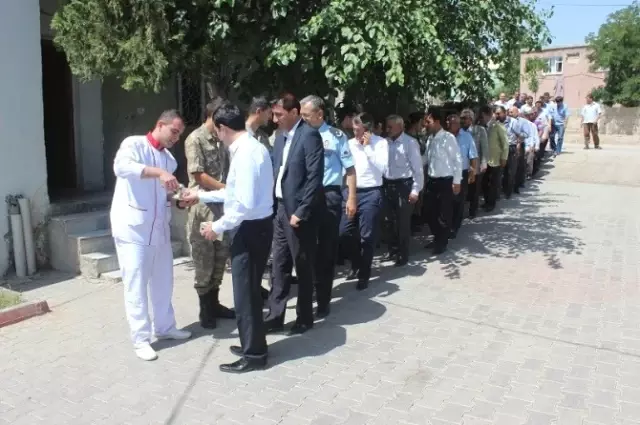 Yavuzeli'nde Ramazan Bayramı Kutlamaları Yavuzeli'nde Ramazan Bayramı Kutlamaları